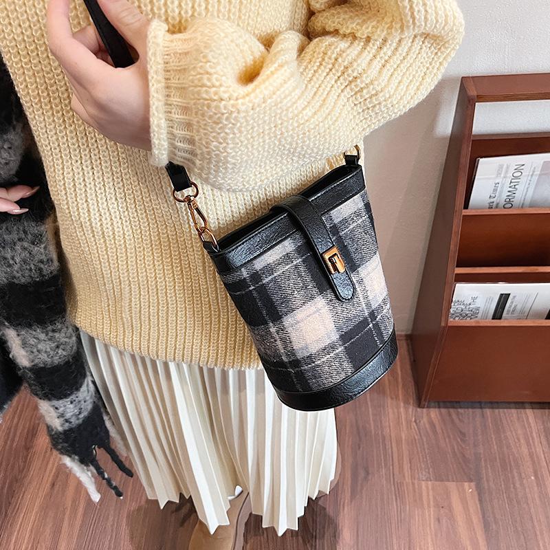 Leisure Checkered Bucket Bag for Women Retro Leopard Print Versatile Mini Shoulder Bags  New Phone Crossbody Bag