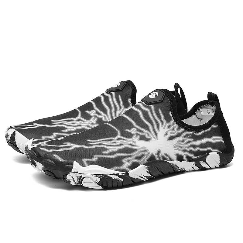 Fashion Hightops Super Lightweight Outdoor Footwear Mary Jane Sneakers Men's Vip Loafer Shoes Men Sports Luxury Brand Tines