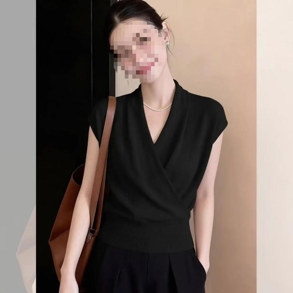 Women's Waist-Cinched Tencel Short-Sleeve Knit Top - Slimming, Stylish, Chic Summer Casual