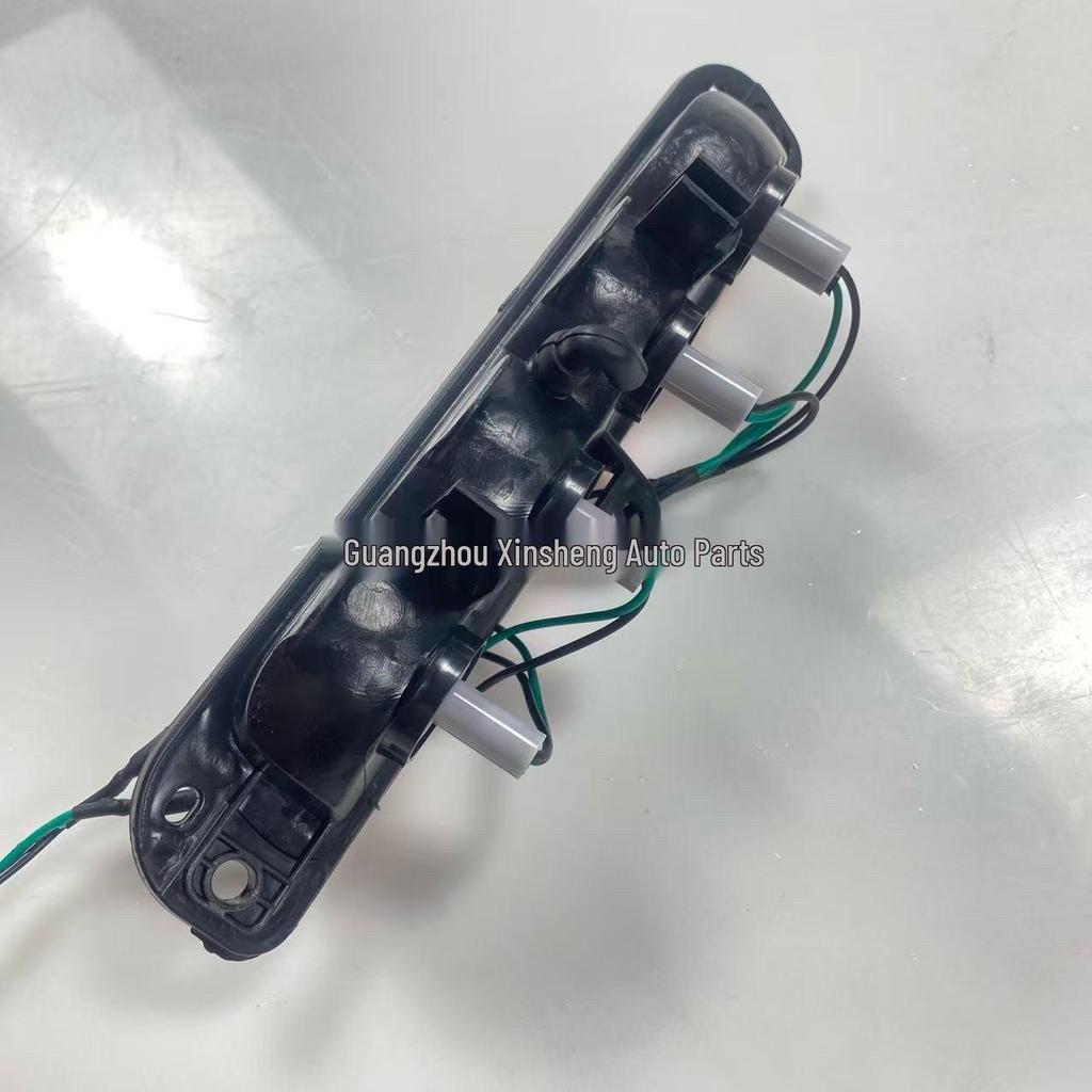 8334A059 High Mount Stop Lamp for 2005-14 Mitsubishi Triton L200 Rear Bumper
