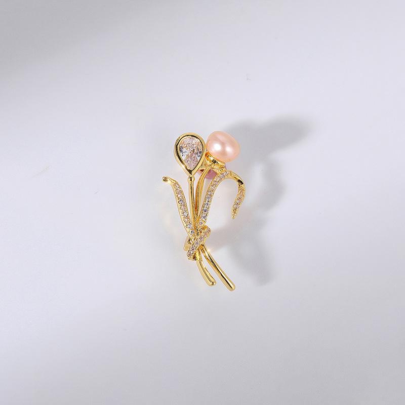 Bo Xin Yun Elegant Zircon Freshwater Pearl Tulip Brooch Lapel Pin for Clothing Accessories.