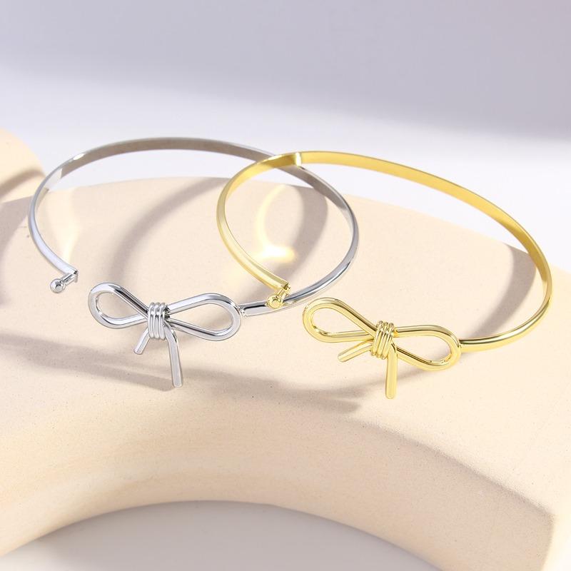 Sweet and Simple Electroplated Smooth Surface Bow Bracelet - Luxurious Design, Fashionable Wristband