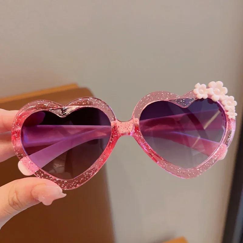 Girls Boys Love Heart Sunglasses Outdoor Sun Protection Children Lovely Flower Vintage Sun Glasses Classic Kids Eyewear Uv400