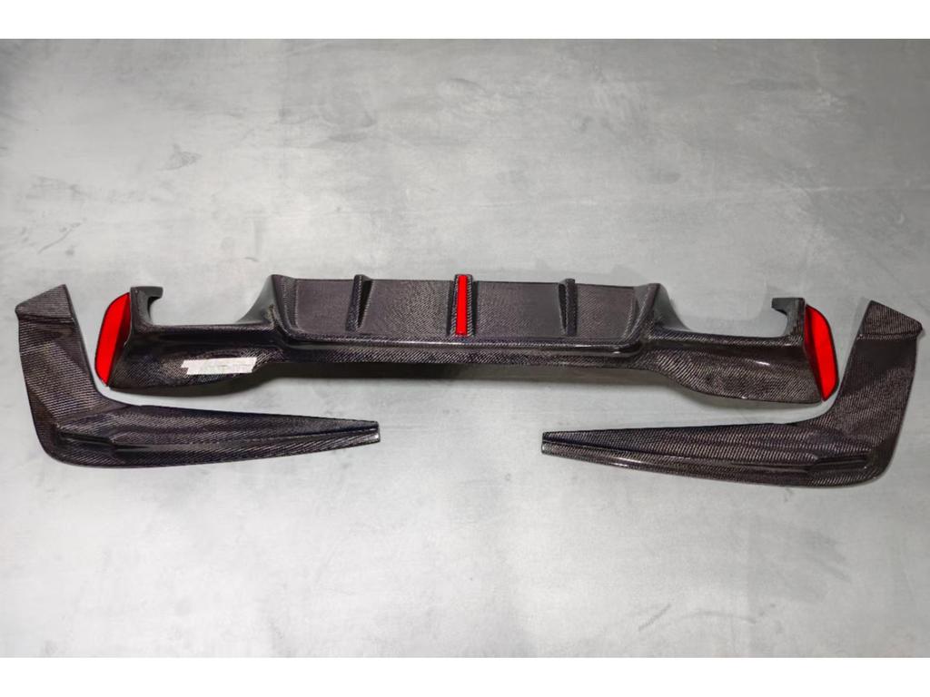 BMW 5 Series G30/G38 & M5 F90 Carbon Fiber Rear Lip Diffuser for Tuning