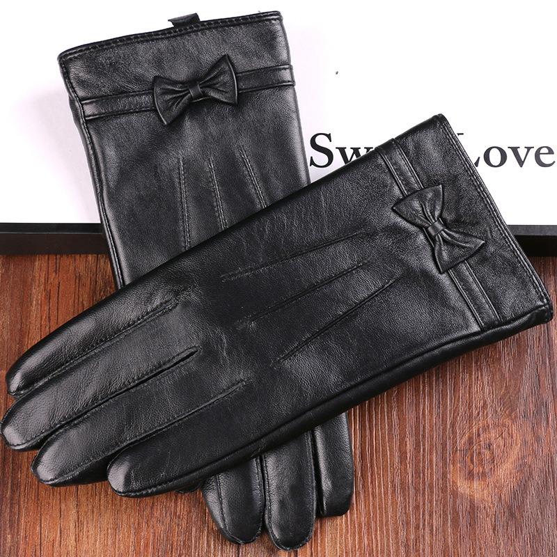 Women's Autumn and Winter Sheepskin Gloves, Piled and Thickened Outdoor Sports, Warm and Cold-proof Fashion Bow Touch Screen Gloves
