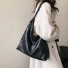 Casual Large Capacity Commuting Bag for Women In Autumn New Fashion Casual Shoulder Bag Commuting Personalized Tote Bag