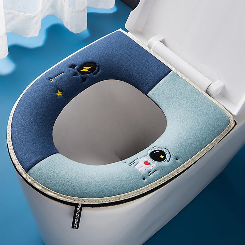Warm Comfortable Cartoon Toilet Seat Cover Winter Toilet Cover Washable Household Closestool Mat Seat Case Bathroom Accessories