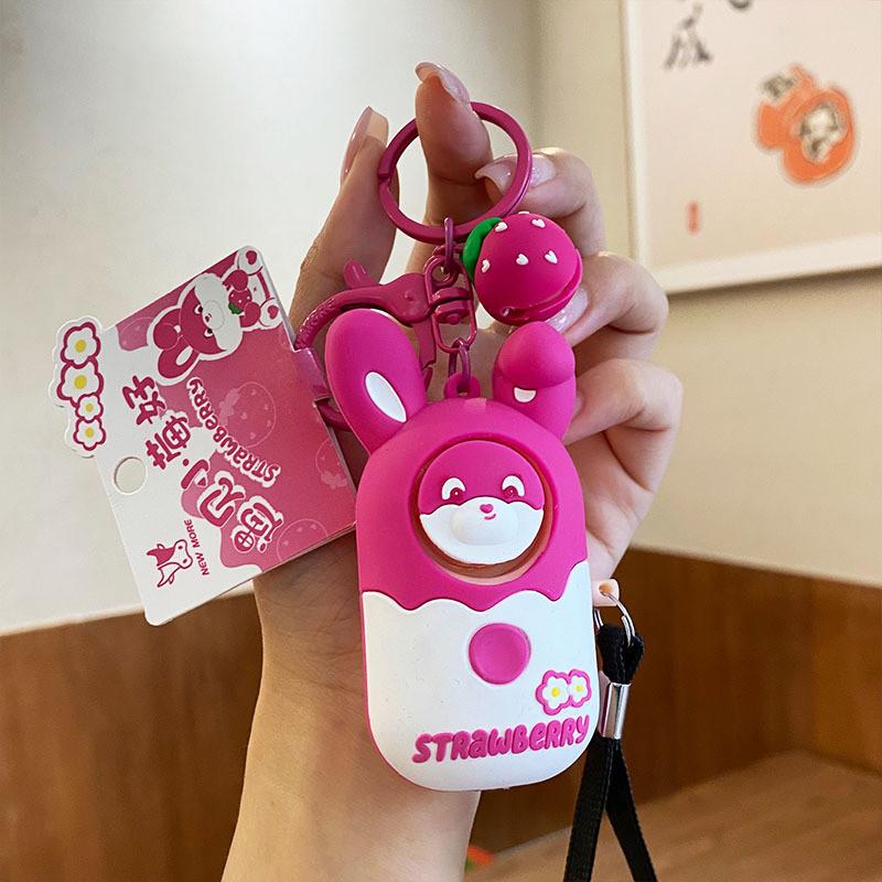 

Силиконовый ночник-брелок в виде милого кролика с клубничкой и будильником для забавных аксессуаров