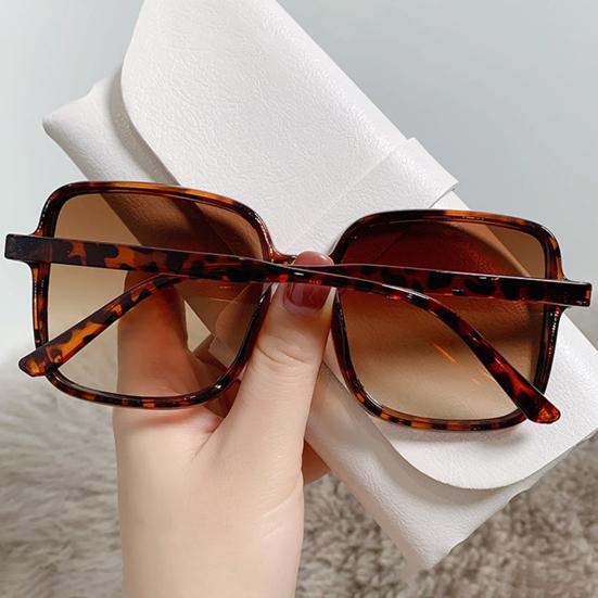 Sunglasses All-match Clear UV-proof` Ultralight Fashion Big Square Frame Gradient Sun Glasses for Taking Vacation