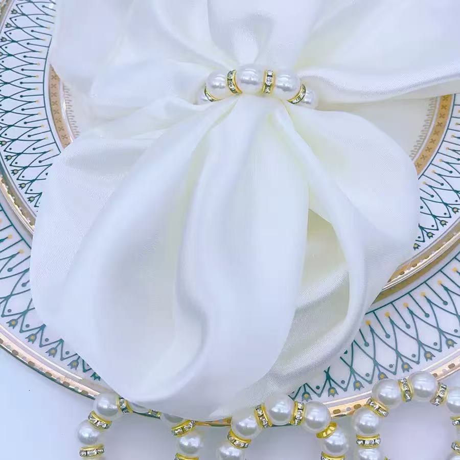 Table Decoration Items for Banquets: Tablecloth Rings, Handcrafted Bead Rings, Napkin Rings, Pearl Napkin Rings, Napkin Ring Edge Cloths