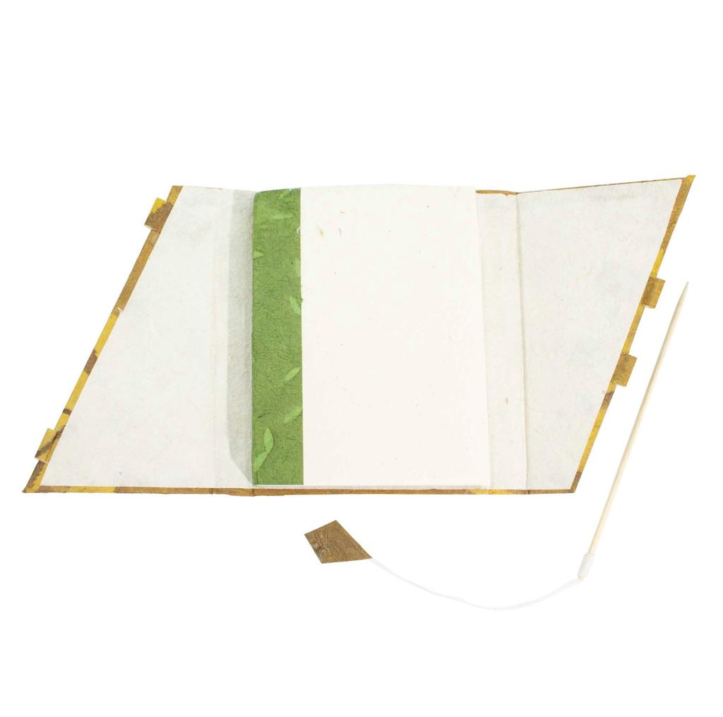 Lokta Bold Floral Bamboo Lock Notebook – Medium (15x12cm) – 45 Leaves – Midnight Blue