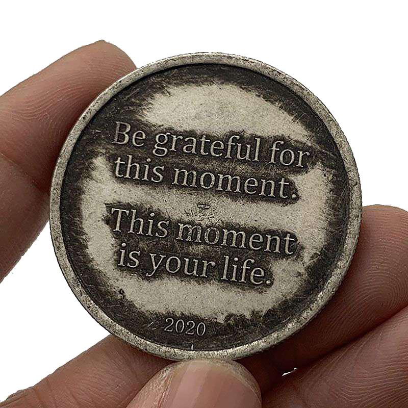 

Выставка монет Mementomori с черепом Сердечно оцените этот момент, коллекционер