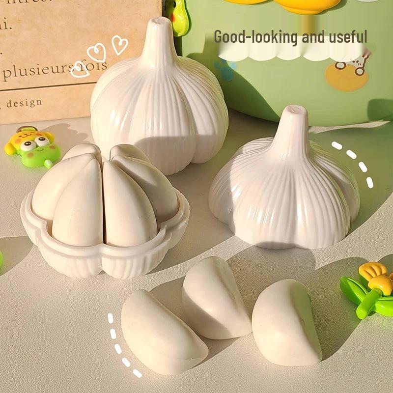 Newcomer Discount: 5 Yuan Off - Creative Garlic Eraser Blind Box for Pranks