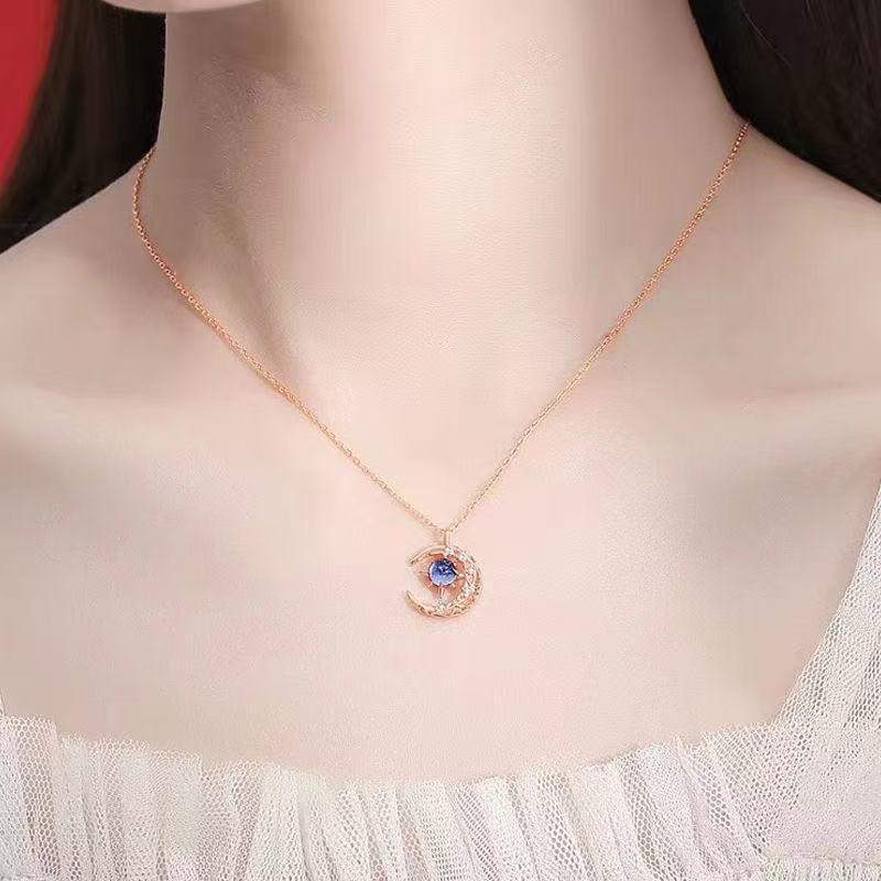Women's Gold Pendant Necklace with Star and Moon Design—Versatile Clavicle Chain