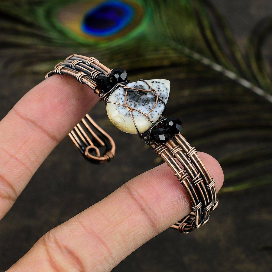 Brățară reglabilă din sârmă de cupru lucrată manual cu opal de dendrit natural T3m32