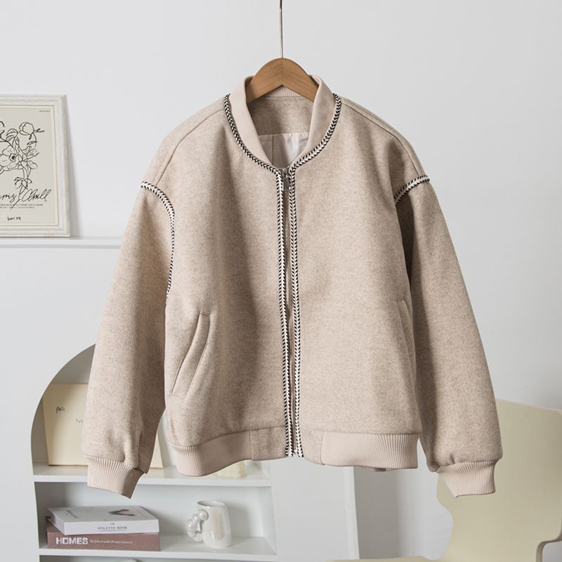 

[Стильные товары] Текстурная шерстяная ткань | Трехмерный контрастный цвет, открытая строчка, длинный рукав, бейсбольная верхняя одежда, женская куртка, весна и осень Camel color M