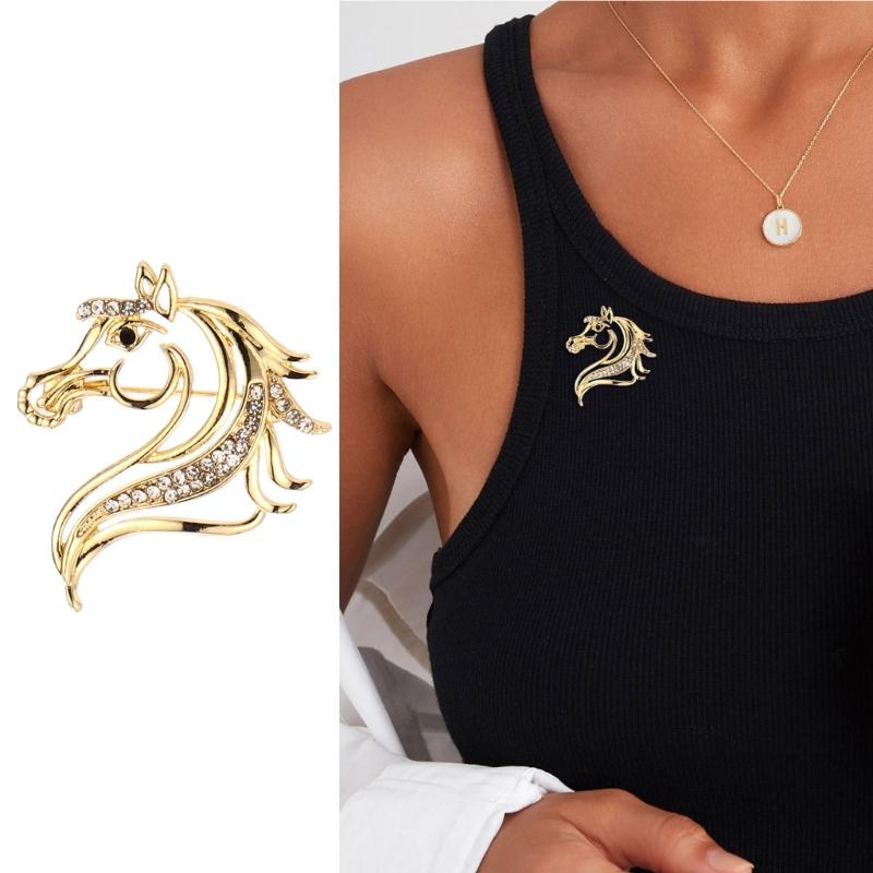 Stylish Equestrian Rhinestones Brooch Pin For Jackets Scarves Outfits Zinc Alloy Crafted Shining Decorative Jewelry Gift