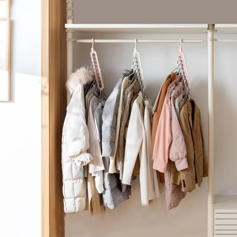 Space Saving Plastic 9 Hole Folding Hanger Organizer for Shirts Bags Storage Multifunctional Home Hotel Wardrobe Storage Tool