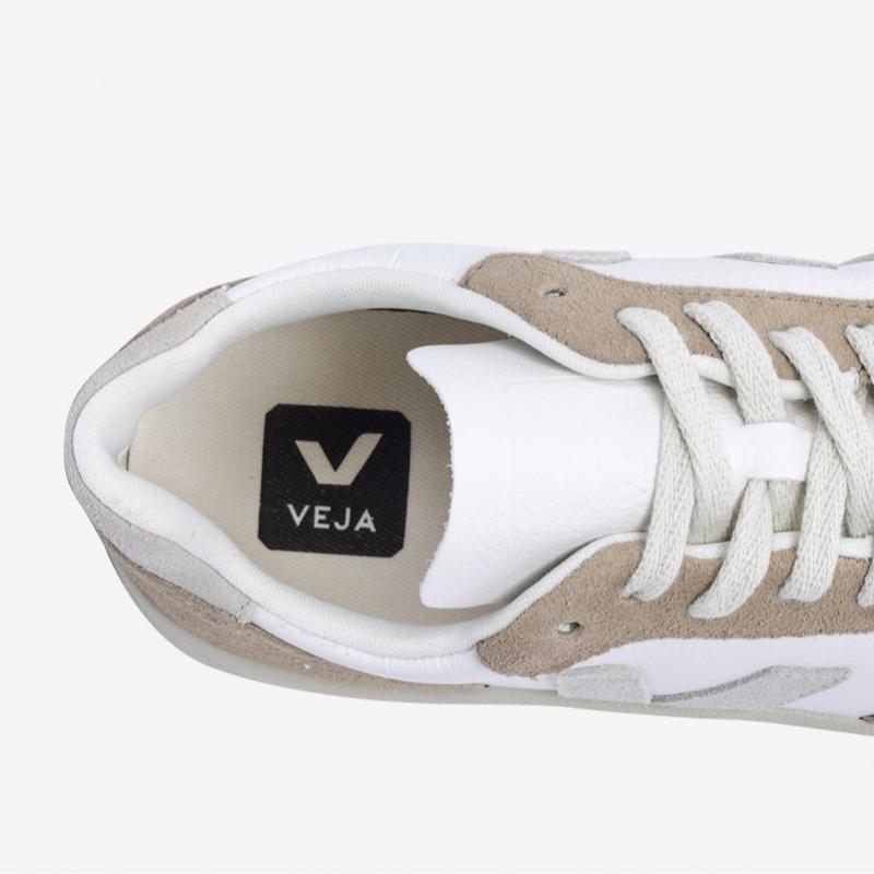 Veja Unisex Leather Sneakers V 10 sVju241Vx05 298
