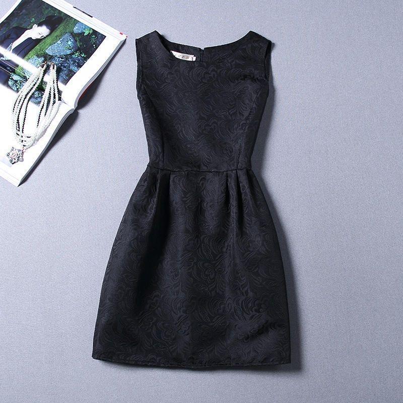 New Princess Style Sleeveless A-line Dress With Flattering Fit And Charming Accessories