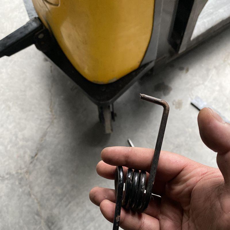 Hydraulisch elektrischer Gabelstapler Lenkung Schwerlastgriff Rückstellfeder Drahtdurchmesser 4mm 5mm Rückhol-Torsionsfeder