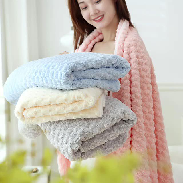 Set prosop de baie și cască de duș mari din fleece moale de culoare coral - Gros, absorbant, perfect pentru cupluri