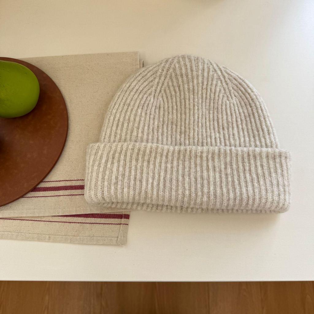 Wool Blend Beanie: Solid Color, Autumn/Winter, Stylish & Warm for Workwear and Hiking