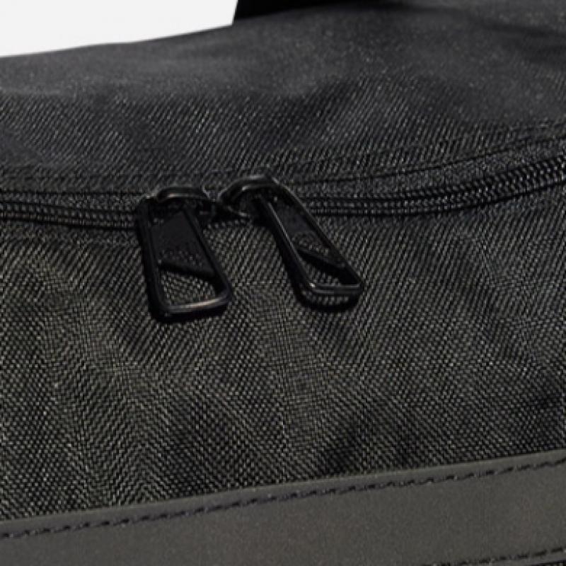  Adidas  Adidas Linear M  56 X 28 X 22 cM  eXercise Bag Duffel Bag Crossbody Bag Ht4743