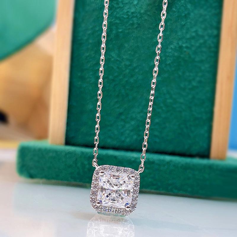 

Longlong Gold Jewelry 2024 Серебряный набор ожерелье и подвеска S925 с бриллиантами высокой чистоты S925 Silver белый