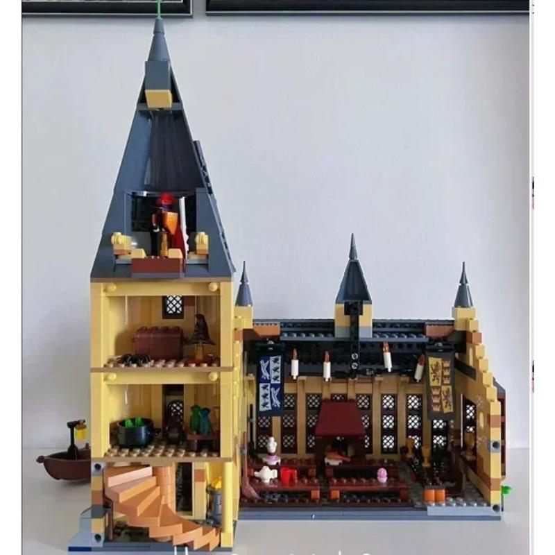 In Stock City The Great Hall Building Blocks Model Bricks Collections Gifts Toys for Children Kids Boys Girls Christmas Gift