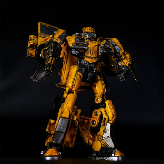 Battle-Damaged Black Mamba Transforming Robot Toy Car Model