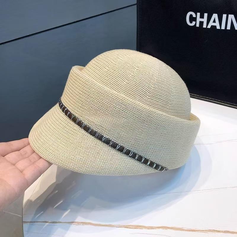 New Spring and Summer Thin Breathable Equestrian Hats for Women Show Small Face Outdoor Travel Photo French Elegant Retro Berets