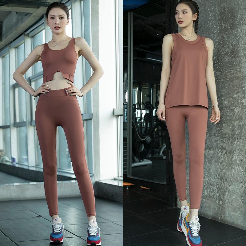 Women's Summer Yoga Set: Loose Sleeveless High-End Tank Top for Fitness & Morning Runs