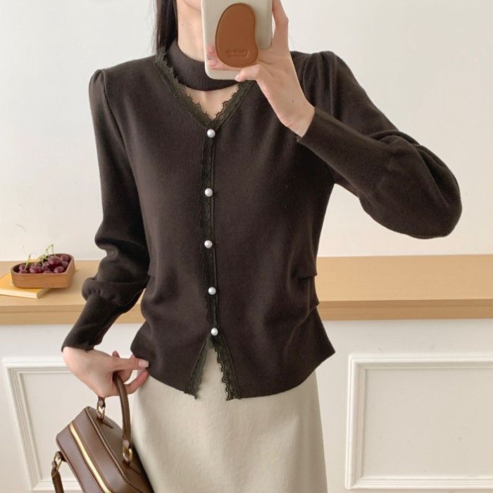 

Lace Patchwork Knitted Sweater for Women, A Gentle Base Layer for Winter, A Fitted Long-sleeved Sweater one size кавовий