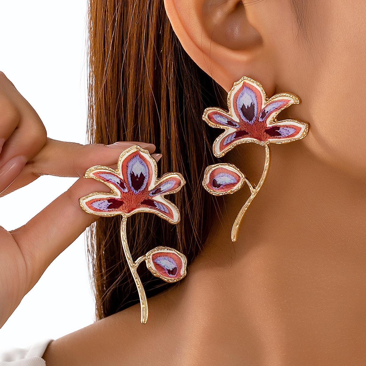 

Модні сережки-краплі для жіночих прикрас золотий