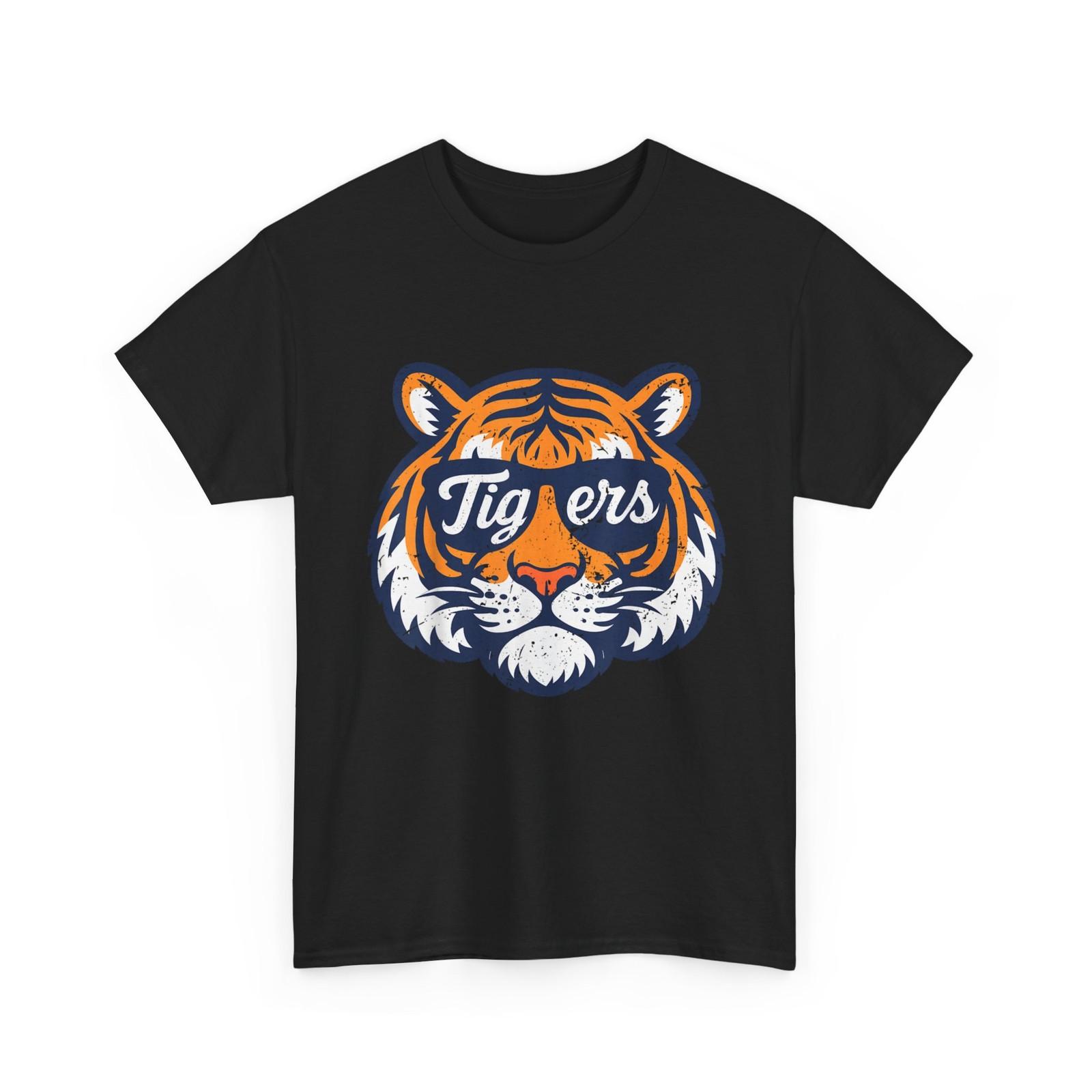 Tiger T-Shirt, Animals Tiger Lovers Men Shirt M