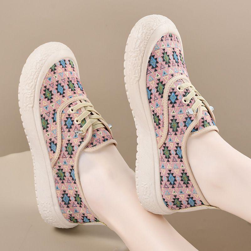 New Shoes Women's Breathable Casual Mom Shoes Non-slip Women's Platform Single Shoes