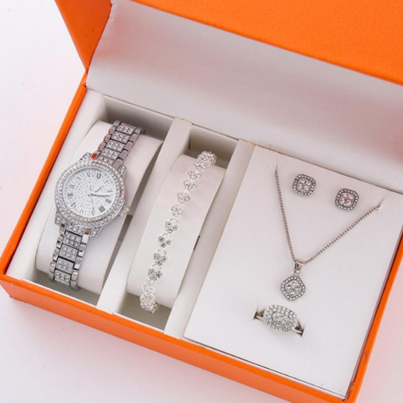 

New Cornucopia Quartz Watch Full Of Diamonds Ladies Decorative Watch Simple Claw Chain Fashion Watch bulk price