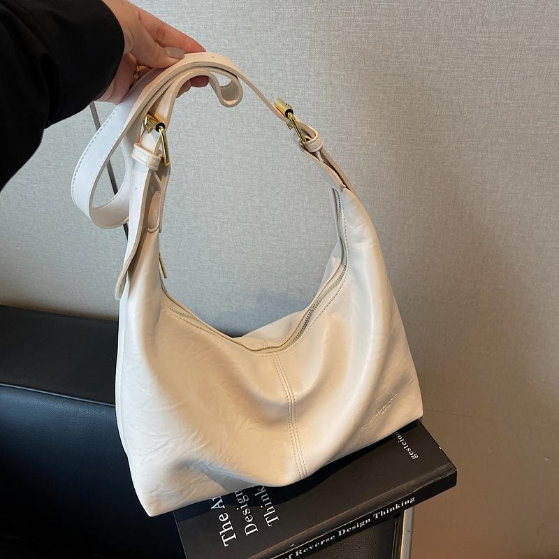 

Commuter large-capacity bag women s 2025 new pu texture soft leather shoulder bag underarm bag simple versatile tote bag 30*11*20 белый