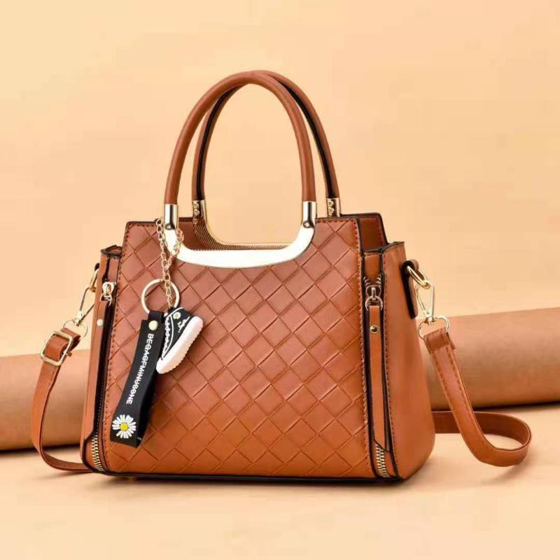 Women's Large Capacity One Shoulder Handbag European and American Trend Stylish and Simple Commuter Bag