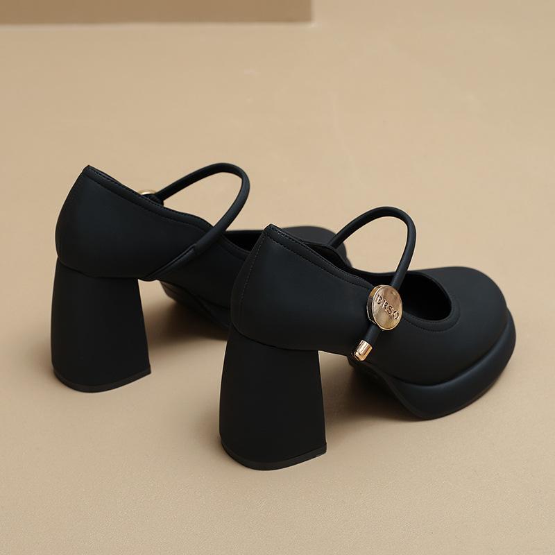 

Женские туфли на высоком толстом каблуке, весна 2025, новые темпераментные туфли-лодочки с открытым вырезом, универсальные туфли Мэри Джейн во французском стиле с ремешком 43 чёрный