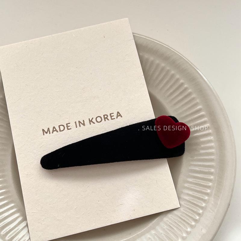 Korean Style Rhinestone Heart Hair Clip - Fashionable, Versatile, Simple Design for Women