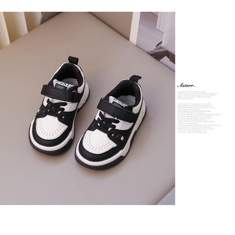 Children's board shoes soft sole light non-slip small middle-aged children's leather surface versatile sports and leisure shoes cross-border supply