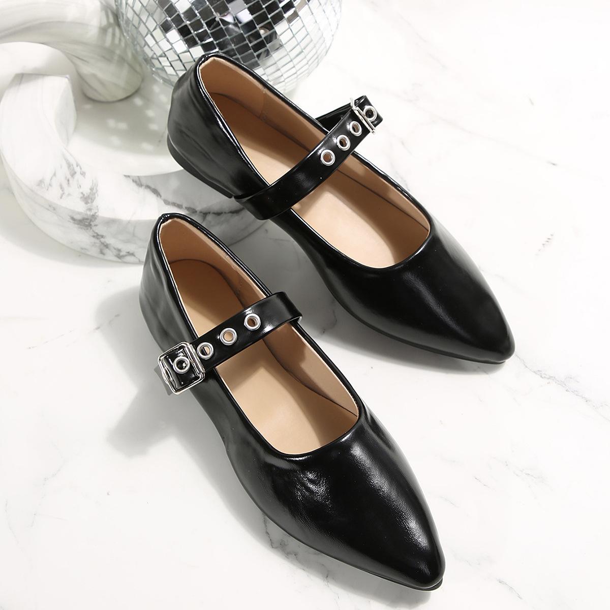 

Импортные туфли большого размера во французском стиле в стиле ретро на плоской подошве для женщин, новые туфли Мэри Джейн с пряжкой в одно слово для женщин 2025 года 43 чёрный