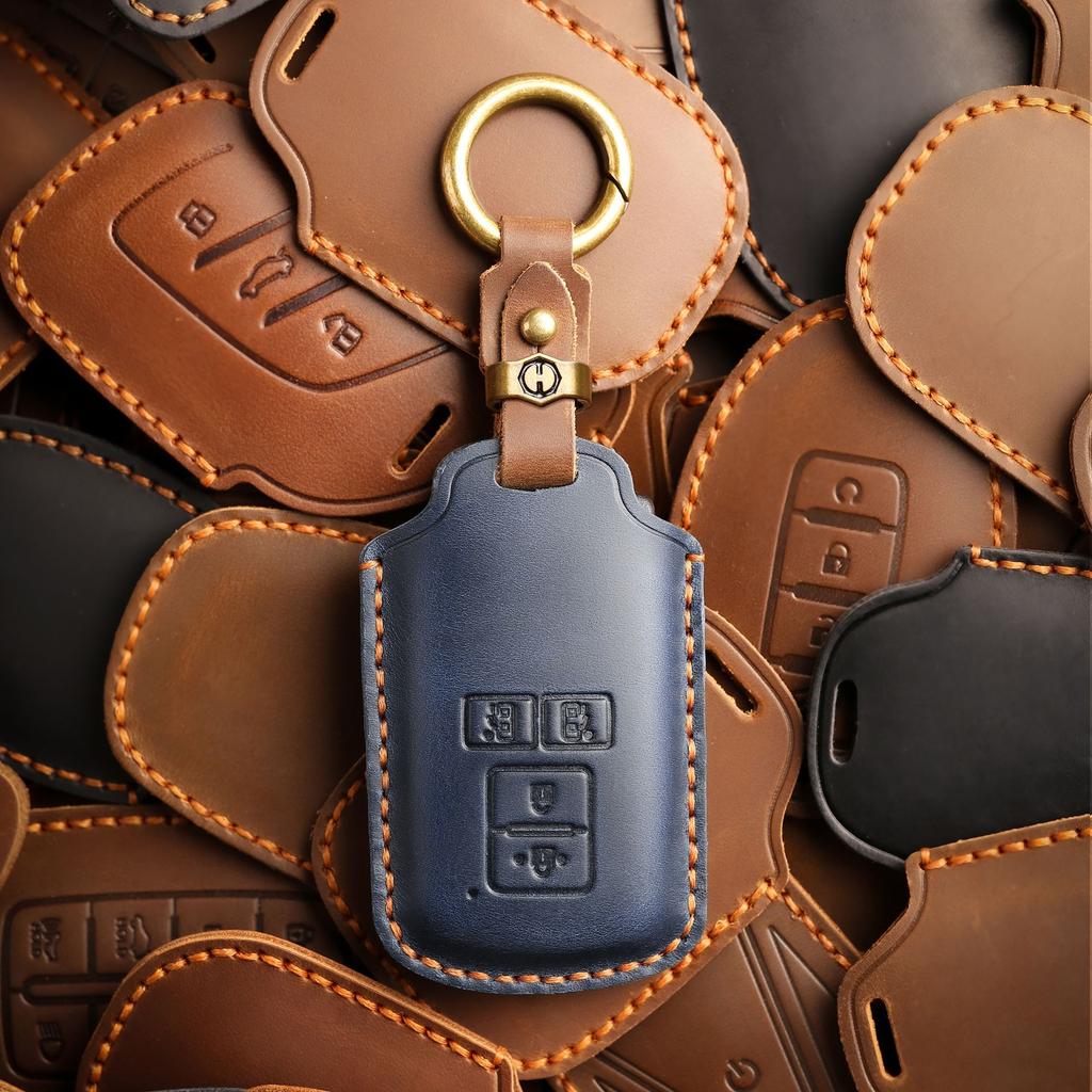 The retro key cover is suitable for the old Toyota car handmade real cowhide key protection bag.