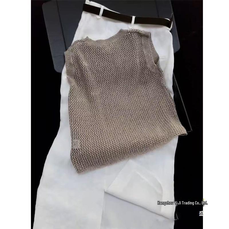 2025 Elegant Khaki Summer Set: Stylish Hollowed-Out Top & Outfit