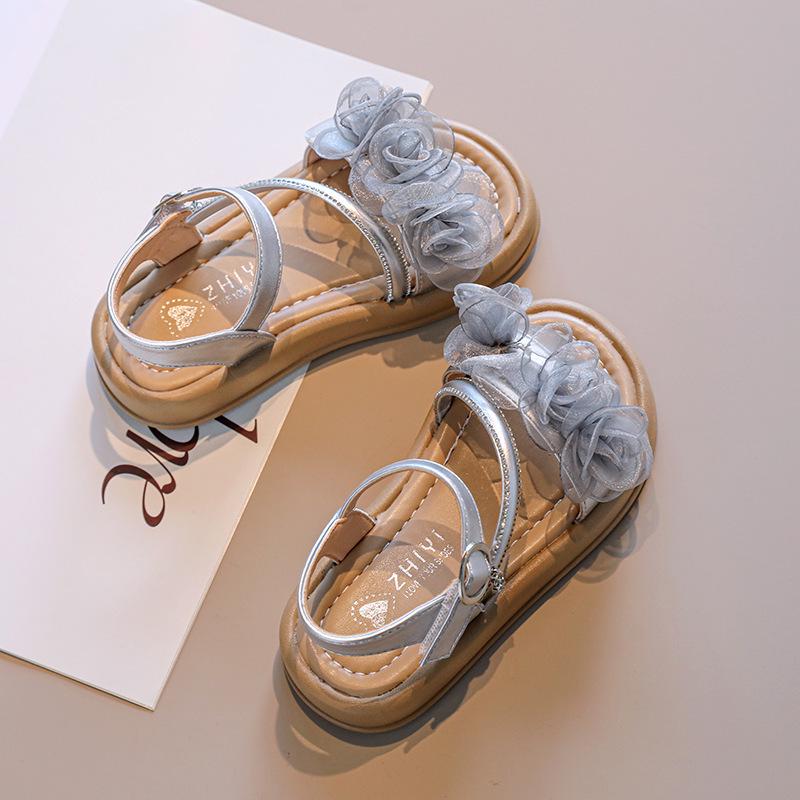 2026 Floral Princess Sandals: Stylish, Thick-Soled, Versatile Beach Shoes for Girls - New Korean Summer Style 23 серебряный
