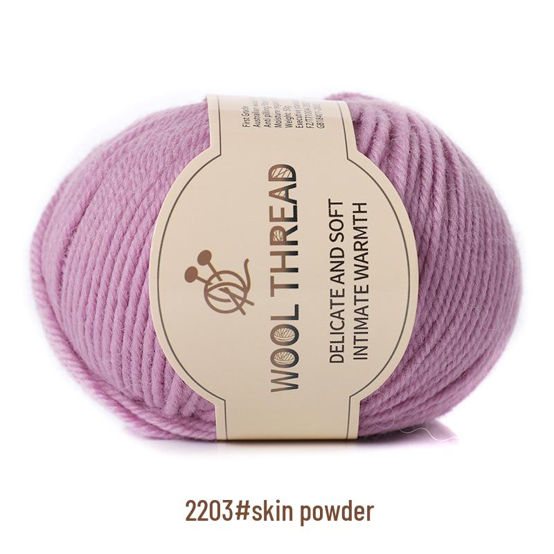 Medium-Thick Cashmere Wool Yarn for Hand-Knitted Baby and Child Scarves and Sweaters, with Knitting Needles.