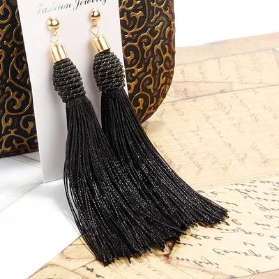 Boucles d'oreilles pendantes à pompons tissés à la main de Bohème pour femmes ethniques en tissu de soie longue goutte nouvelle bijou boho féminin cadeau