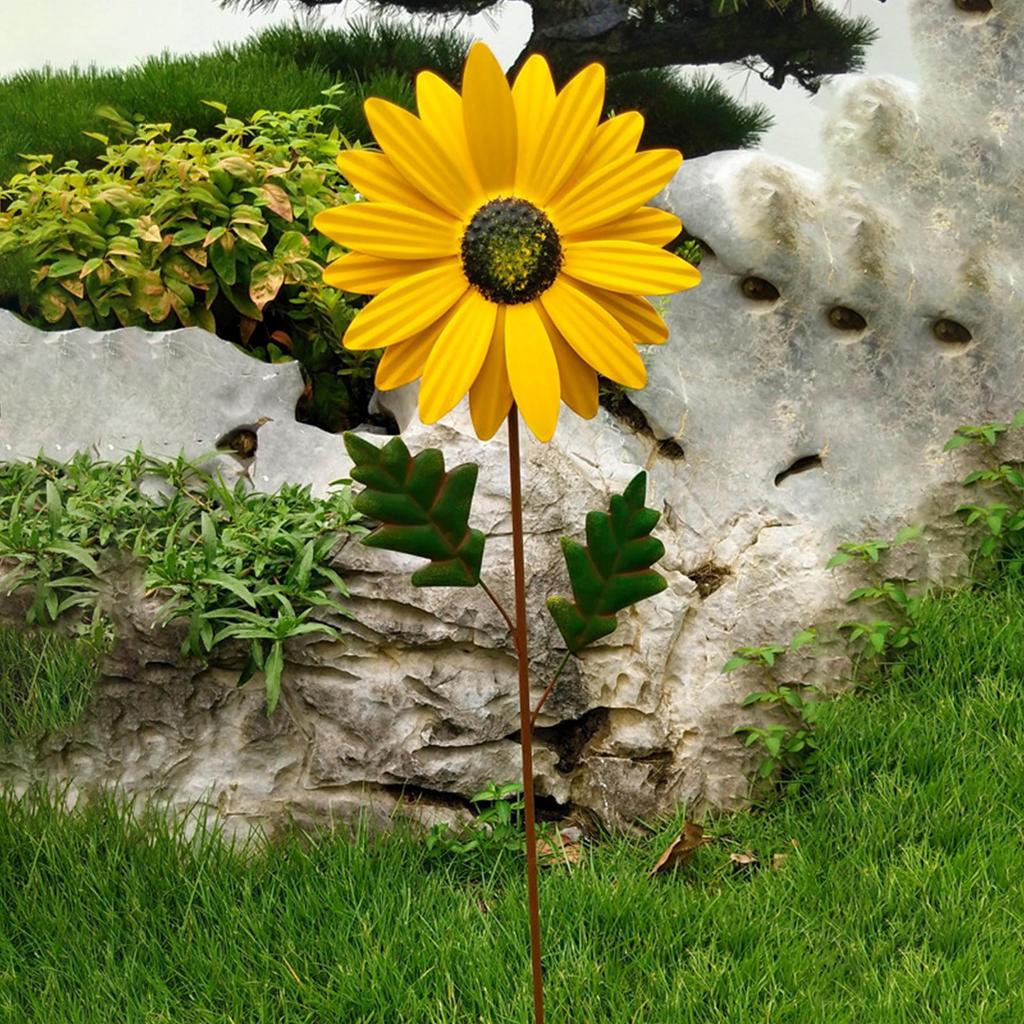 Vertical Metal Wind Stake Art Decor Flower Sculpture for Garden Farmhouse Yard Outdoor Decoration